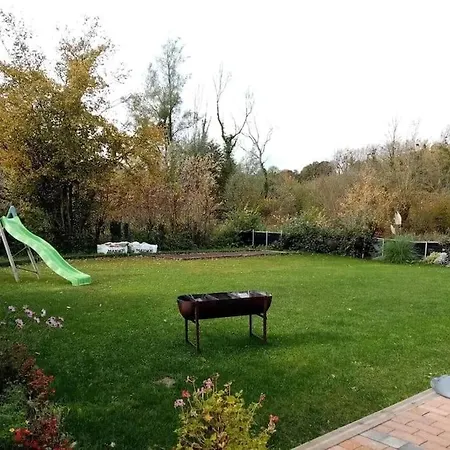 Grand Sauna Et Bain Bouillonnant 15 Pers *